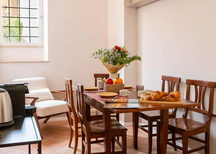 Colosseum - Zen 22 Rome