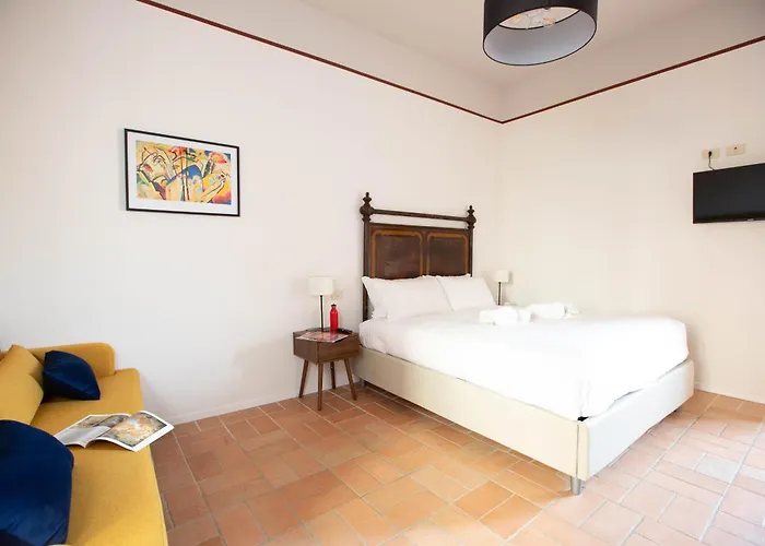 Colosseum - Zen 22 Rome